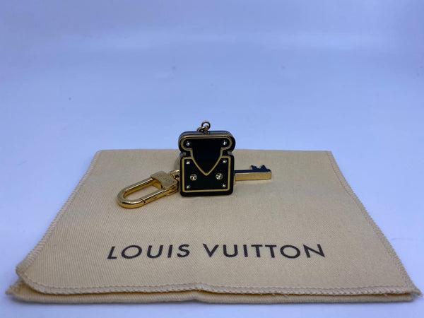 Louis Vuitton Padlock & Key Bag Accessories Charm 10 Piece Set Brass  Gold 781