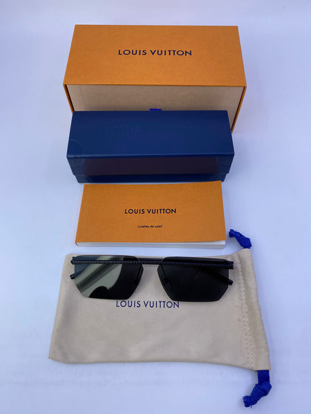 Shop Louis Vuitton Lv play sunglasses (Z1494U, Z1495U) by lifeisfun