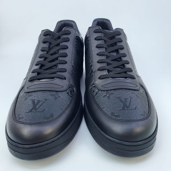 LOUIS VUITTON Calfskin Monogram Mens Rivoli Sneakers 9 White Black 1203011