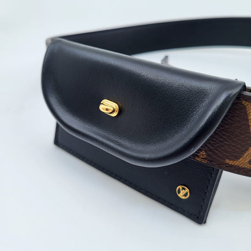 Louis Vuitton LV Initiales 30mm Reversible Belt Black + Calf Leather. Size 75 cm