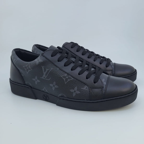LOUIS VUITTON MATCH UP LOW TRAINERS NAVY (USED)