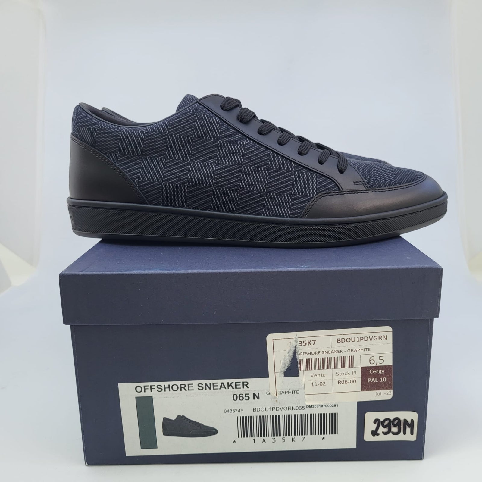 Louis Vuitton Offshore Damier Graphite Check Black Sneakers 8.5 LV or 9.5 US Louis Vuitton Damier Denim Calfskin Mens LV Trainer Sneakers  main image 3