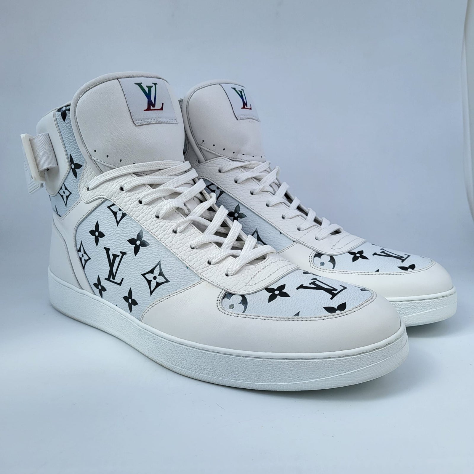 Louis Vuitton Men's White Leather Monogram Rivoli Sneaker Louis Vuitton Men's White Leather Monogram Rivoli Sneaker