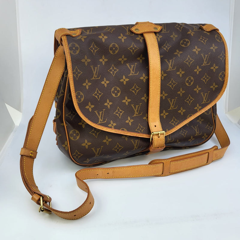 Louis Vuitton Monogram Canvas Saumur 35 QJB0DU4J0B081