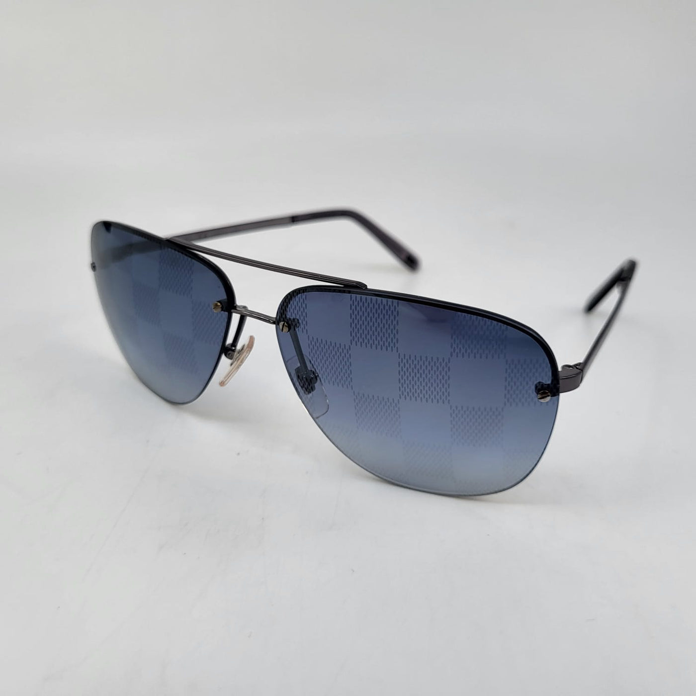 Louis Vuitton Damier Socoa Aviator Sunglasses Z1241U  display picture 3