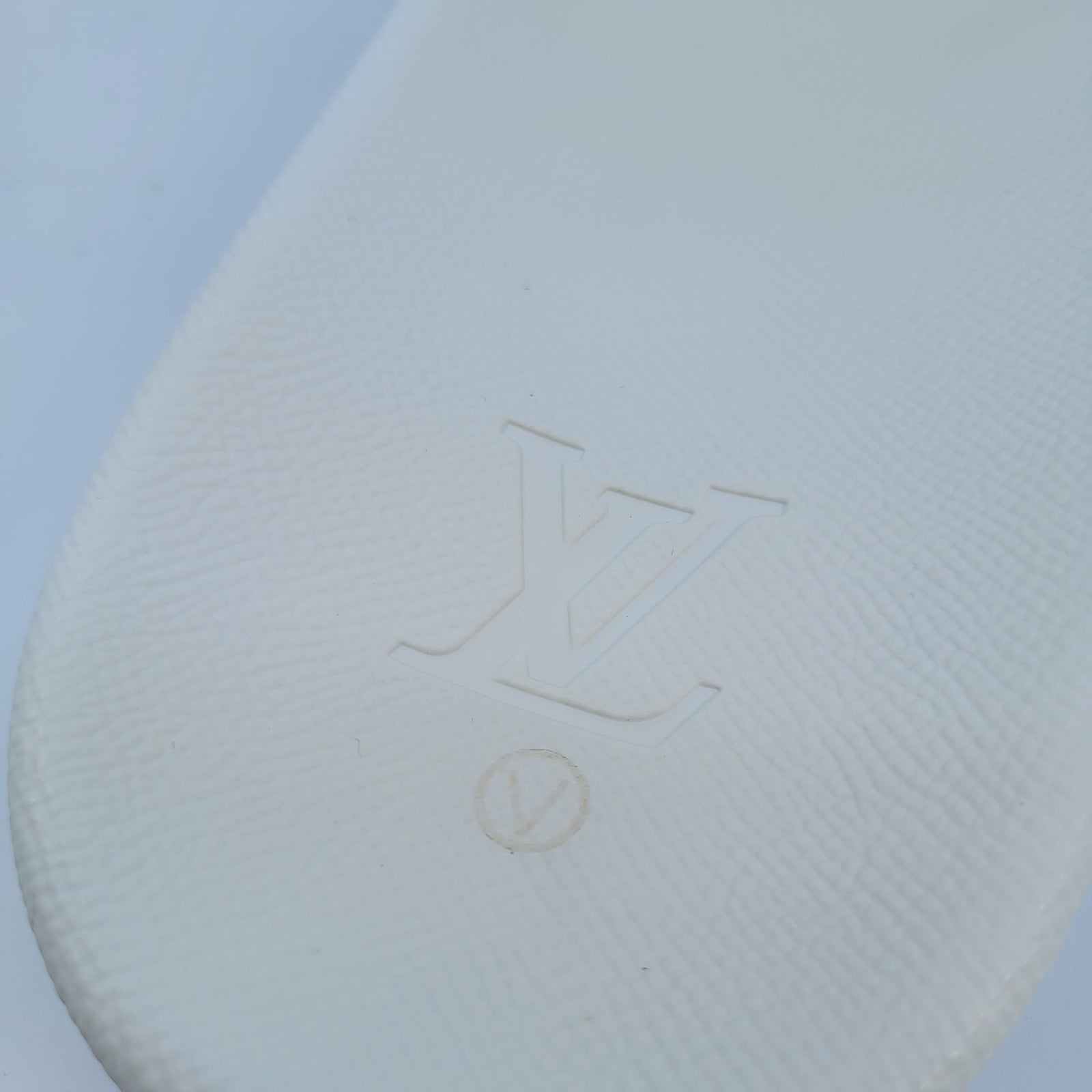 Louis Vuitton ウォーターフロントサンダル ホワイト LOUIS VUITTON - LOUIS VUITTON ウォーターフロント サンダル 白の通販