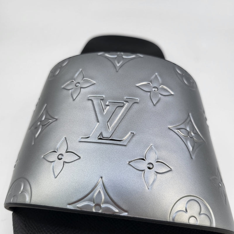 Louis Vuitton Men's Anthracite Monogram Empreinte Waterfront Mule