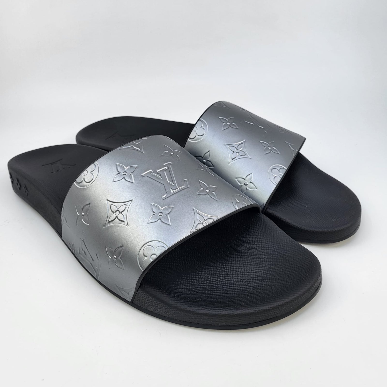 Louis Vuitton Men's Anthracite Monogram Empreinte Waterfront