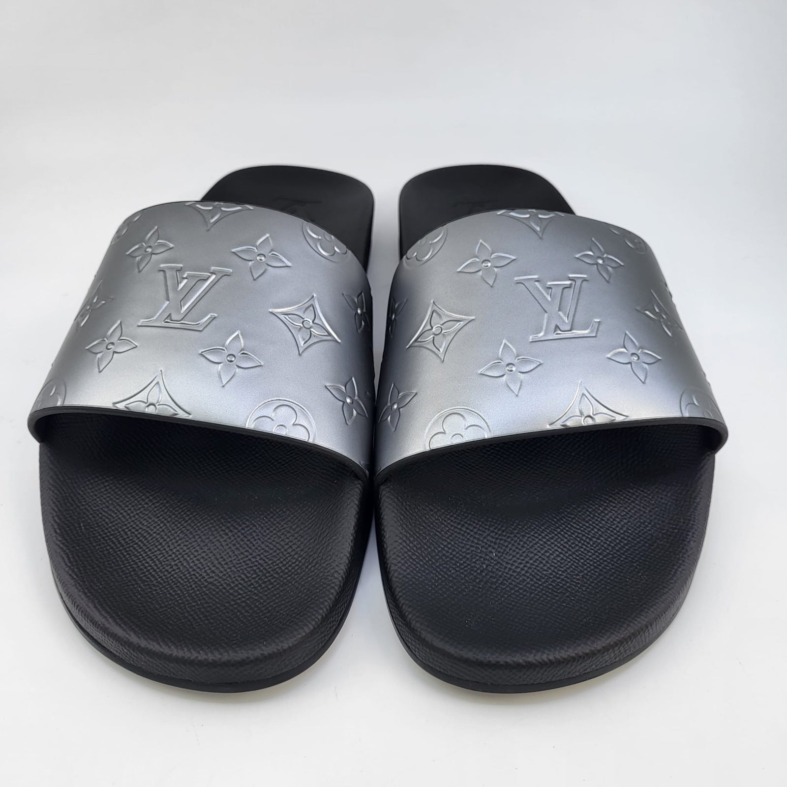 Louis Vuitton Men's Anthracite Monogram Empreinte Waterfront Mule