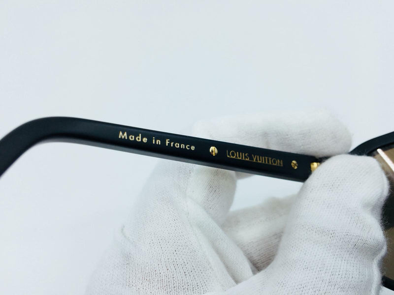 Louis Vuitton, Accessories, Louis Vuitton Evidence Sunglasses Black Gold  Unisex Z05w