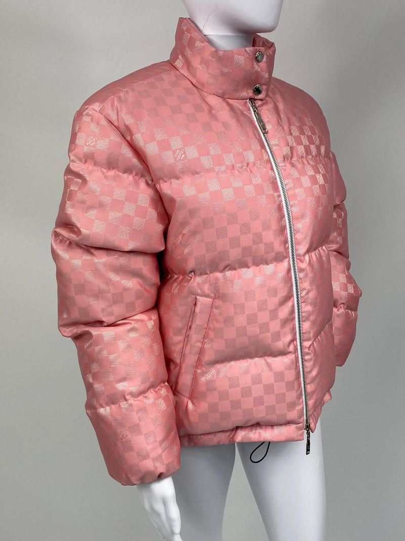 Louis Vuitton Women's Pink Polyester Short Down Jacket 1A5IBC – Luxuria &  Co.