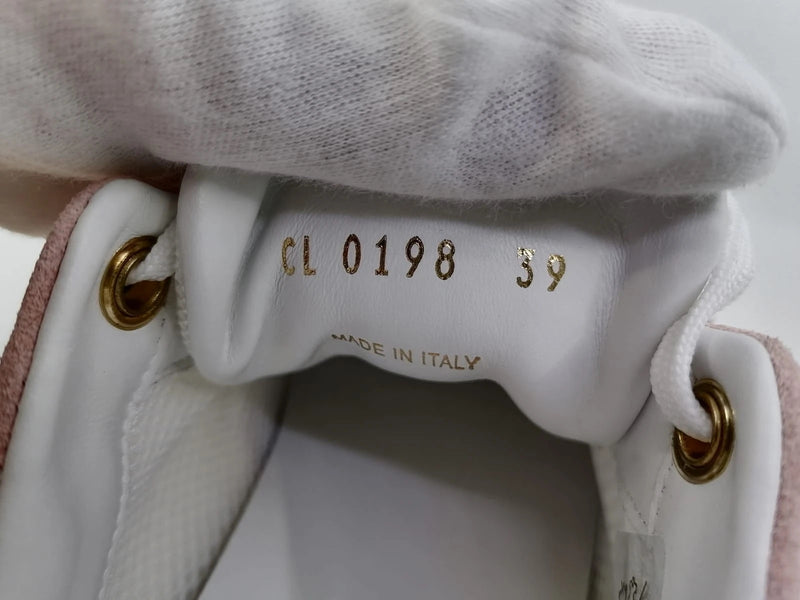 Louis Vuitton Run Away Sneaker, White, 8