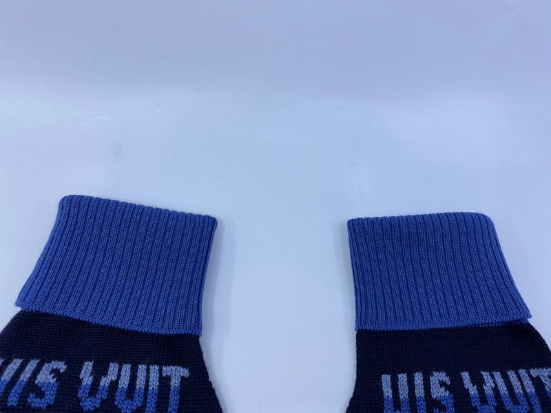 Louis Vuitton Men's Navy Wool LV Split Gloves