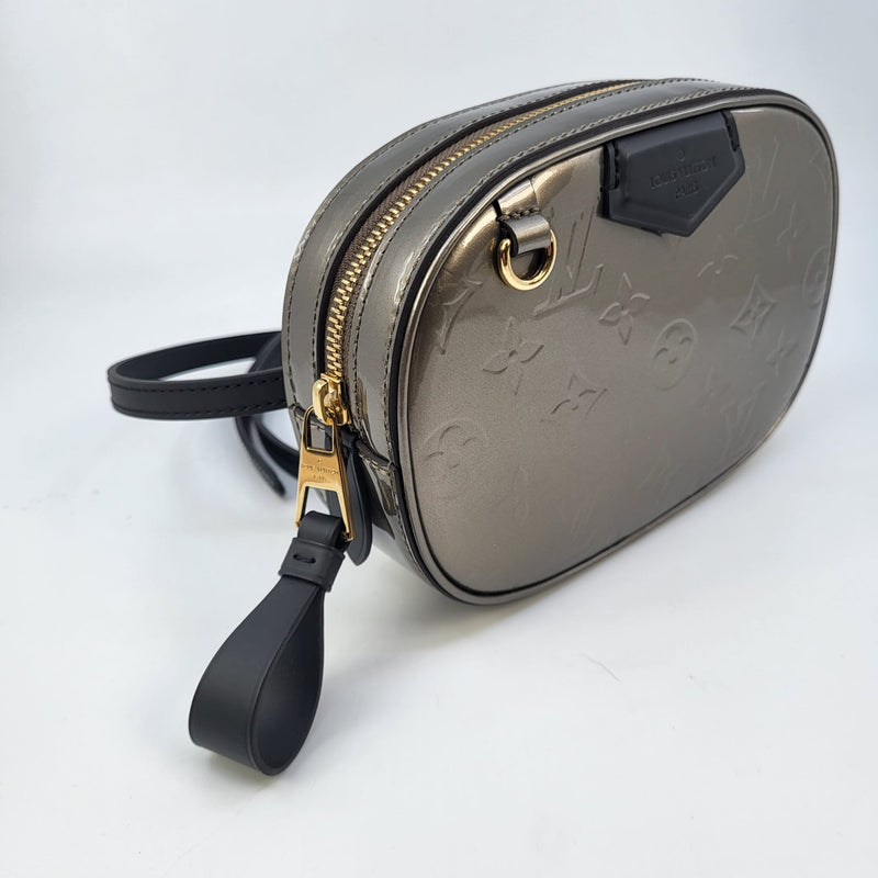 LOUIS VUITTON Monogram Vernis Leather Belt Bag Black