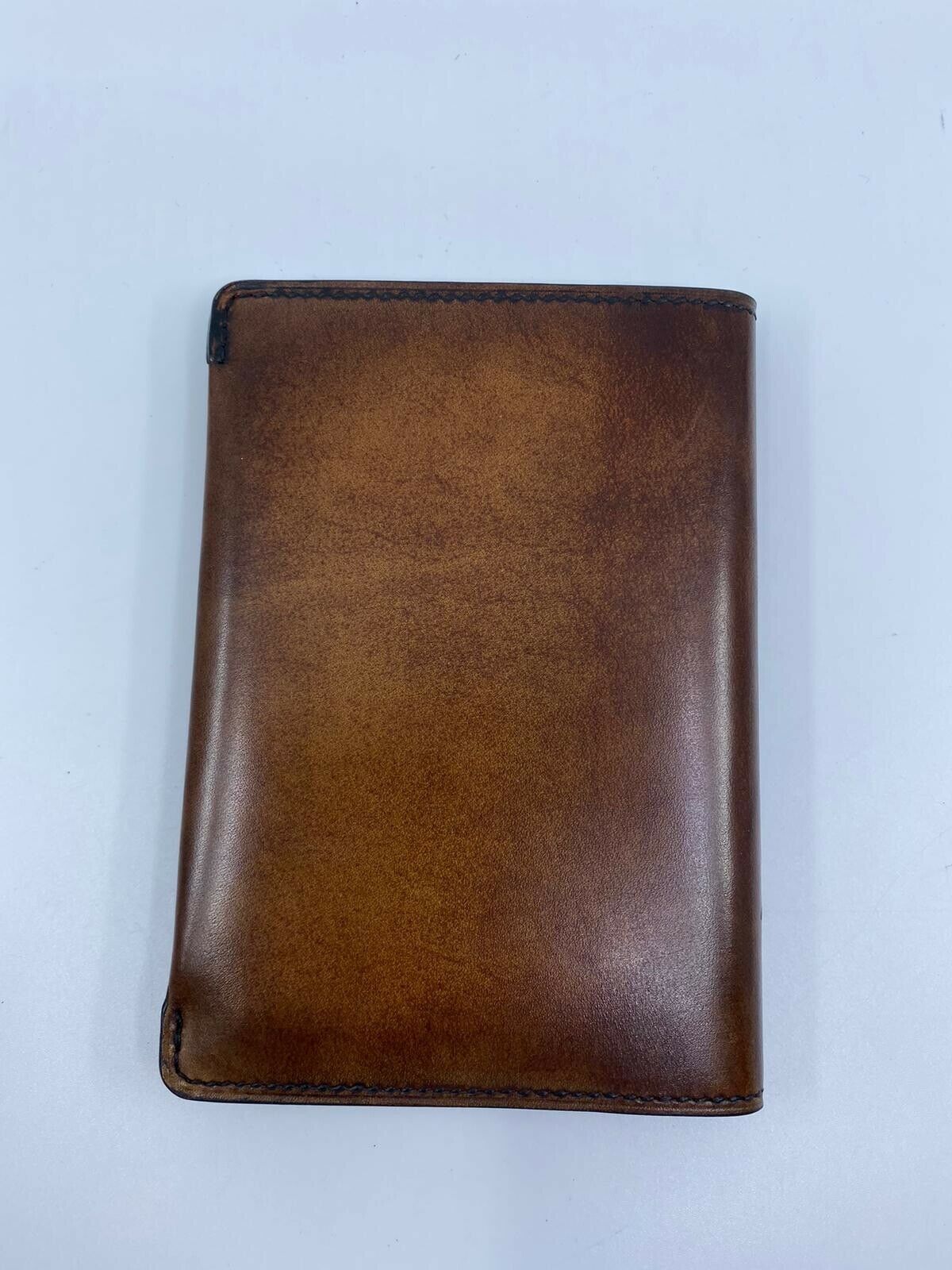 BERLUTI ブラウンレザーケース New Authentic Berluti Escale Scritto Passport Holder – Luxuria & Co.