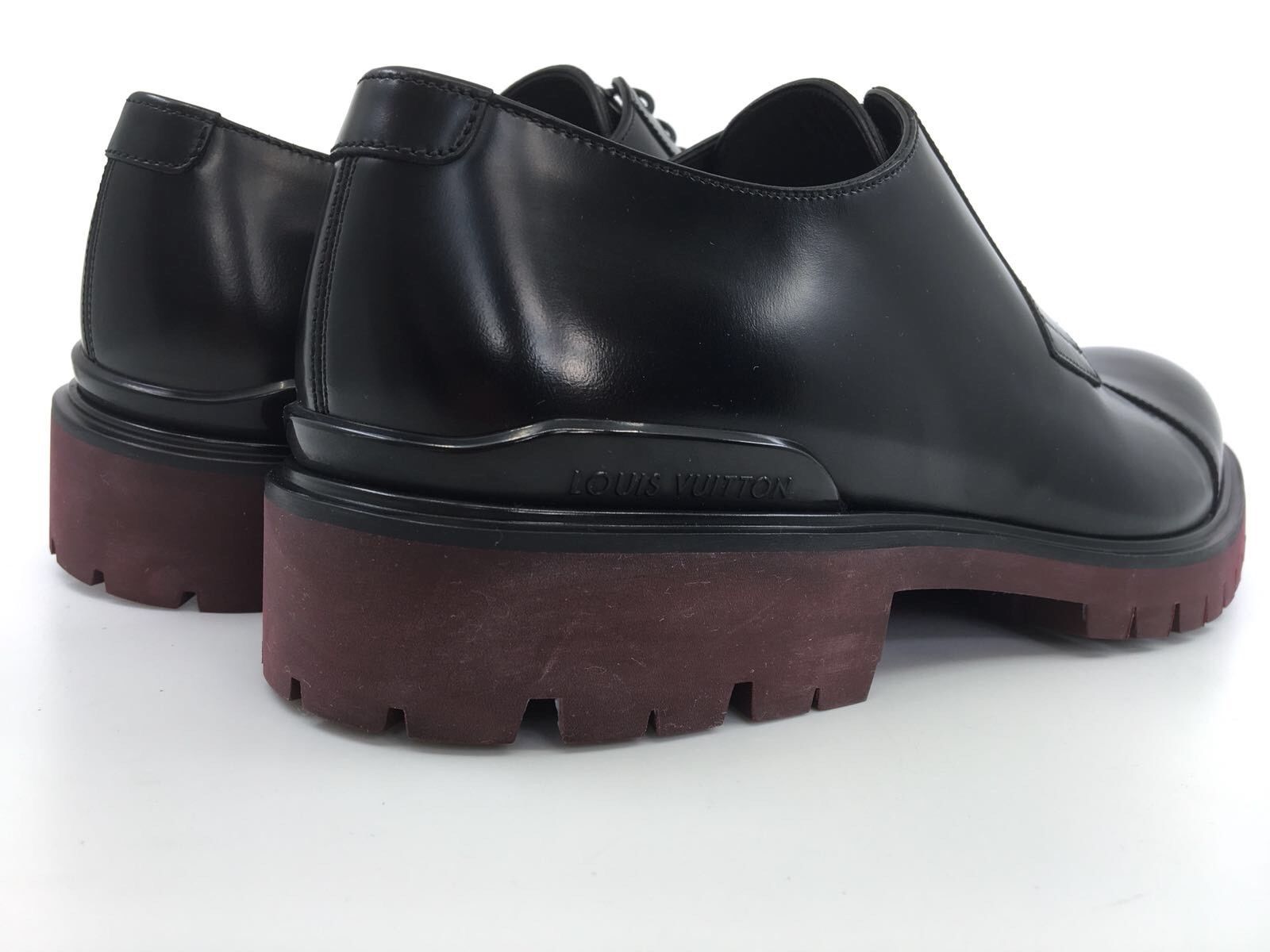 Louis Vuitton Men's Black Leather Officer Derby Shoe