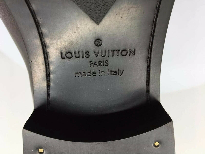 Louis Vuitton Men's Burdundy Leather Haussmann Derby Shoe 9 US