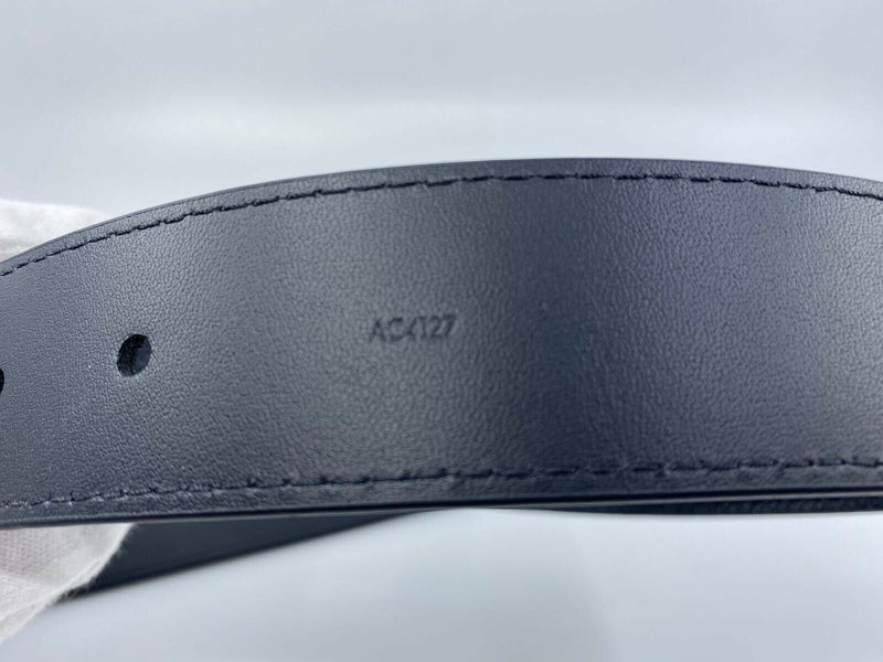 Louis Vuitton Men's Navy Taiga Leather Pont Neuf Belt M9451 – Luxuria & Co.
