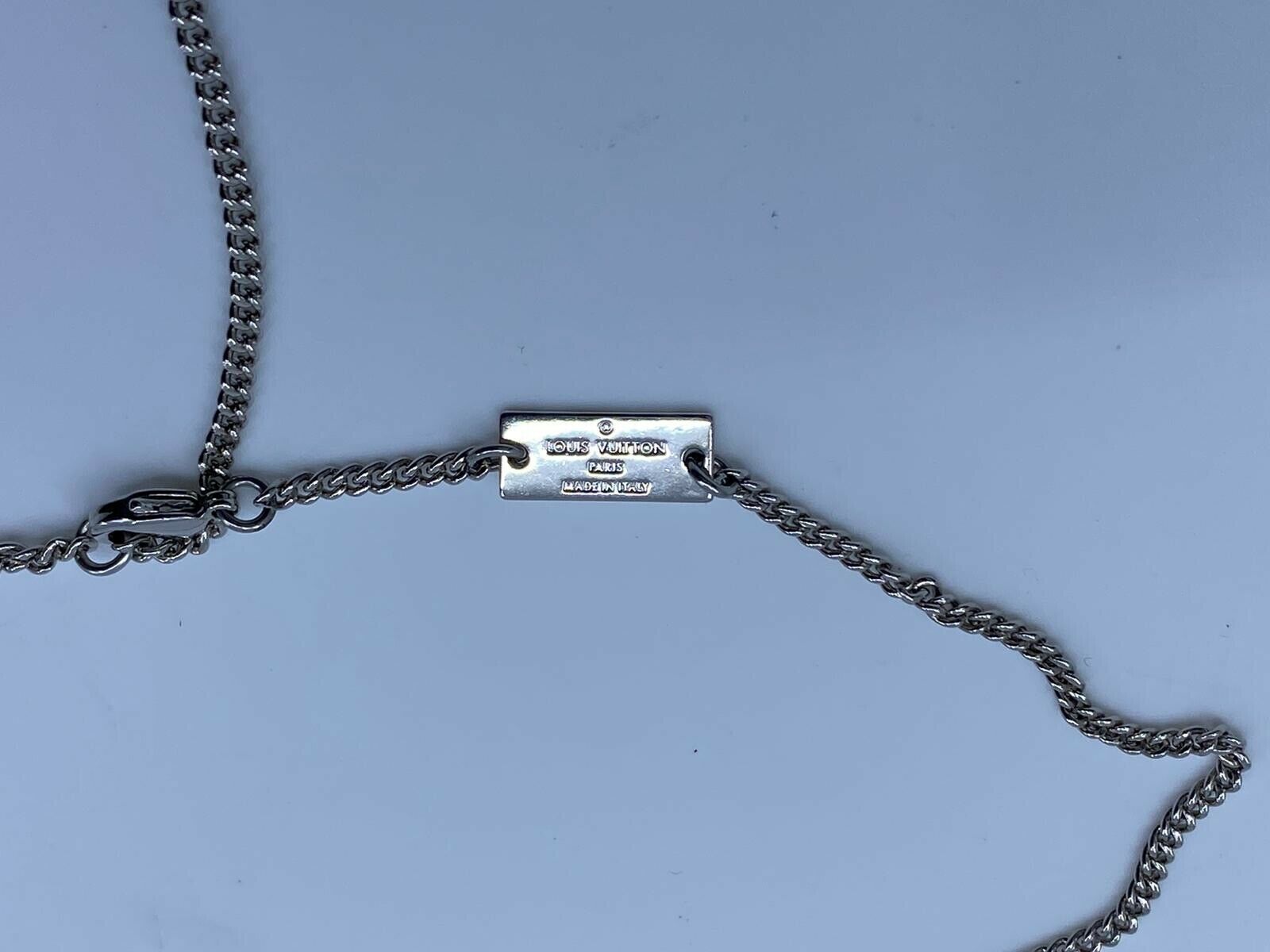 LOUIS VUITTON ペンダント ドッグタグ LOUIS VUITTON - ルイヴィトン ロケットネックレス モノグラム