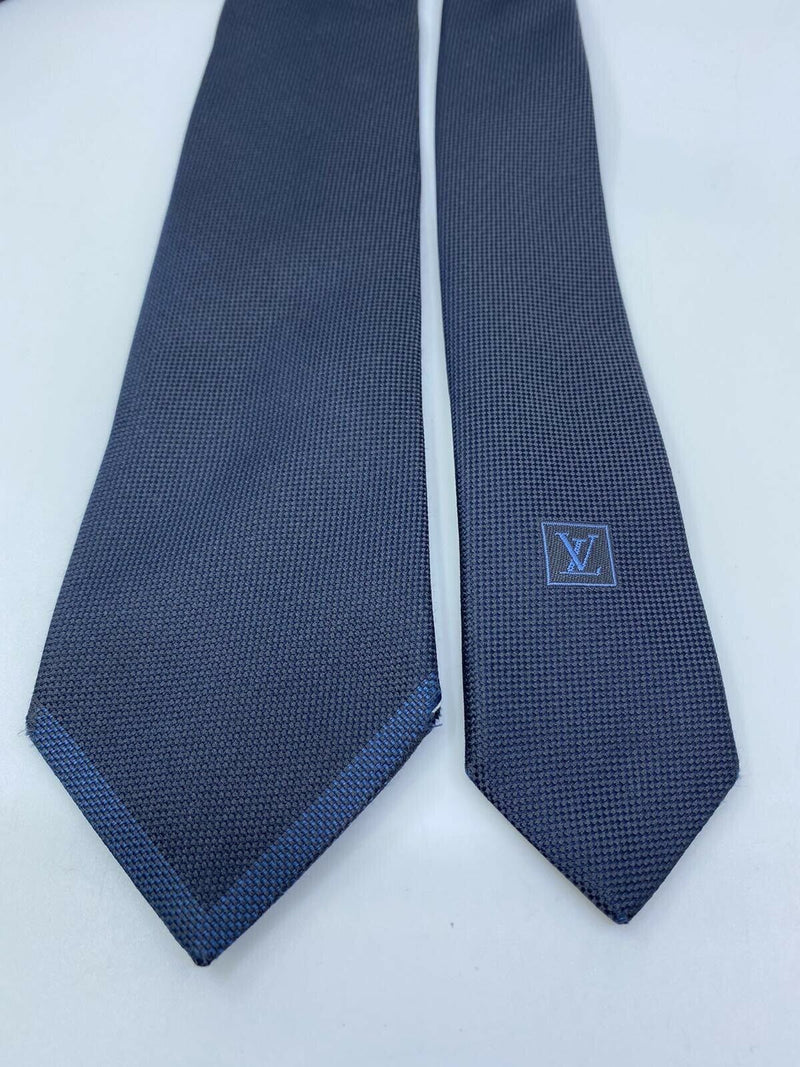 Louis Vuitton Uniformes Silk Tie with Constrasting Tip - Luxuria & Co.