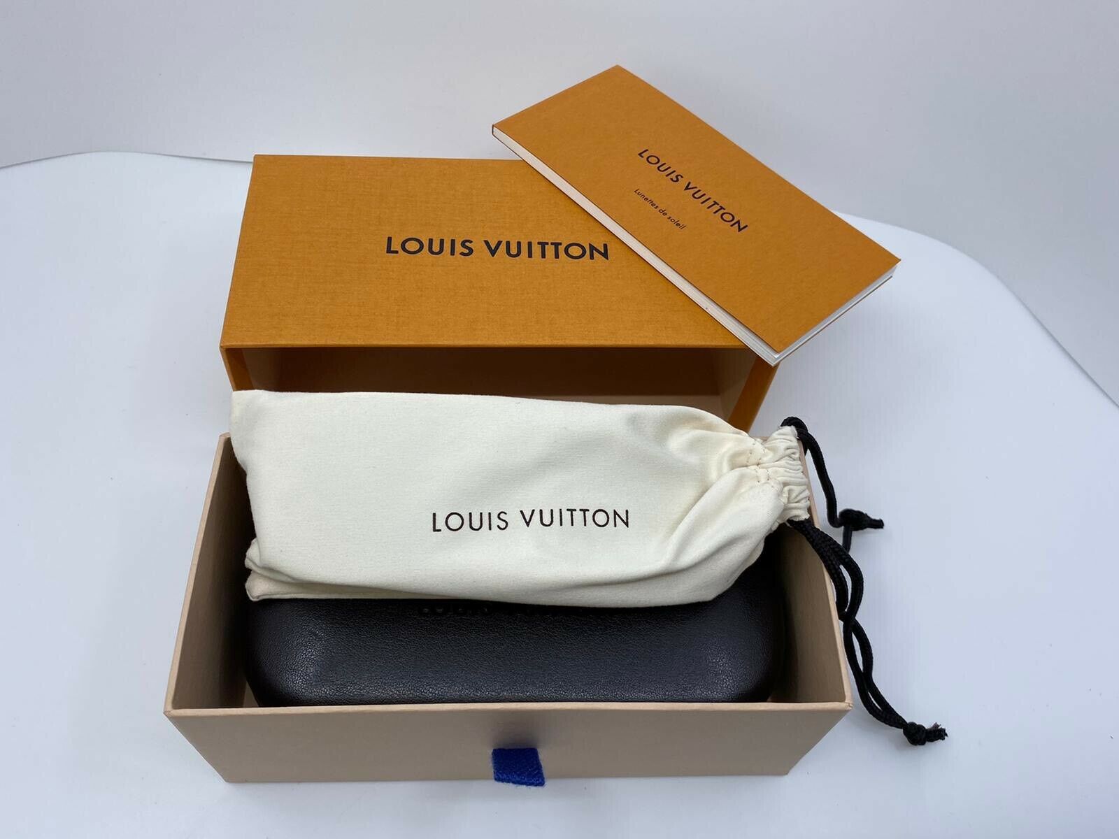 Louis Vuitton Men's Black Explorer Silver Black U Sunglasses