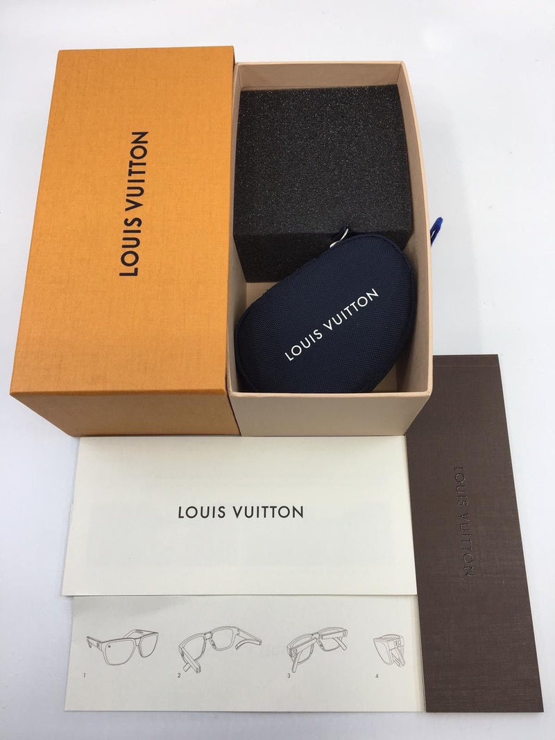 Louis Vuitton Regatta Pliante Black Sunglasses - Luxuria & Co.