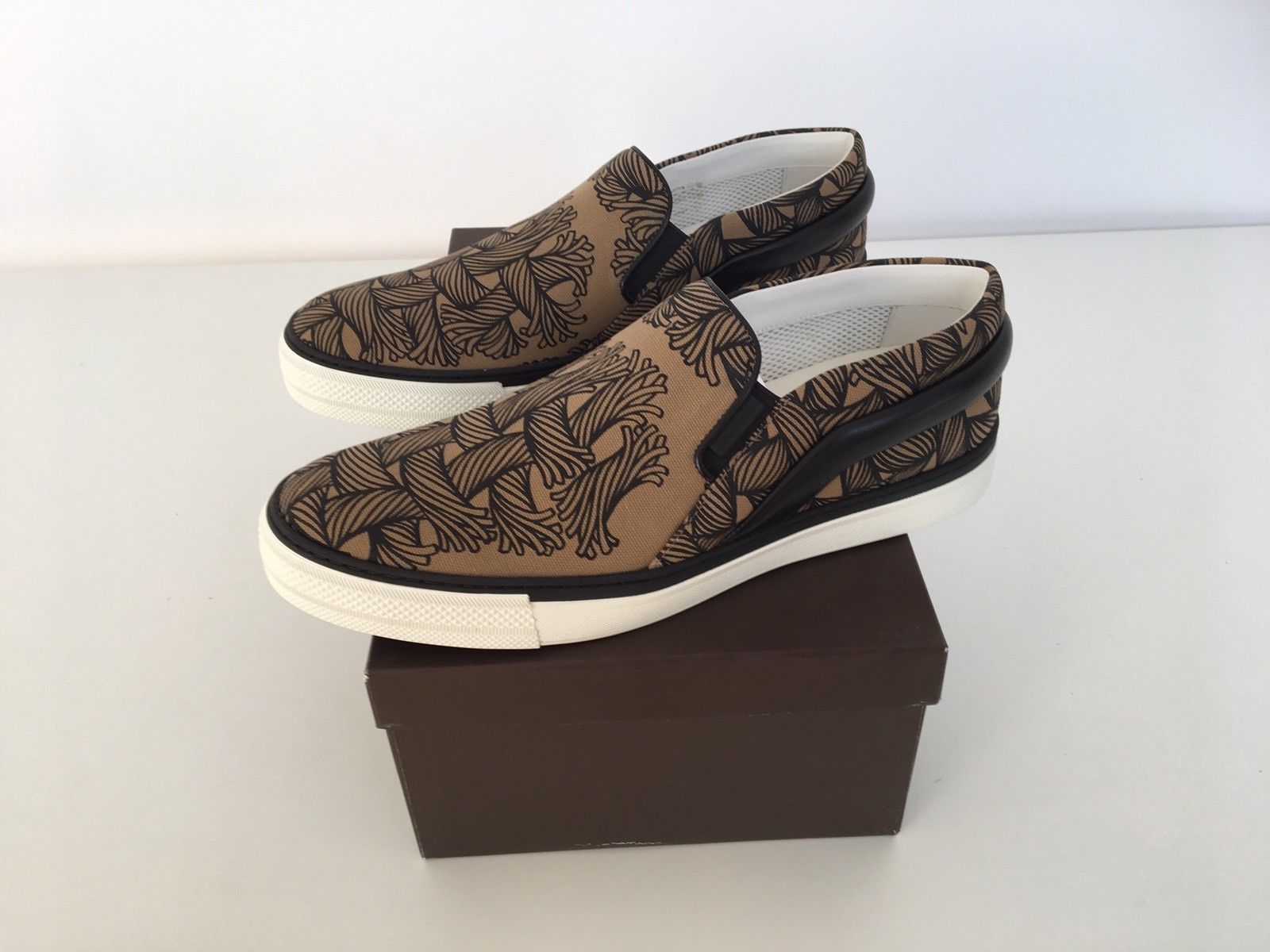 57_64f03f10-0b23-4eb4-bbe5-