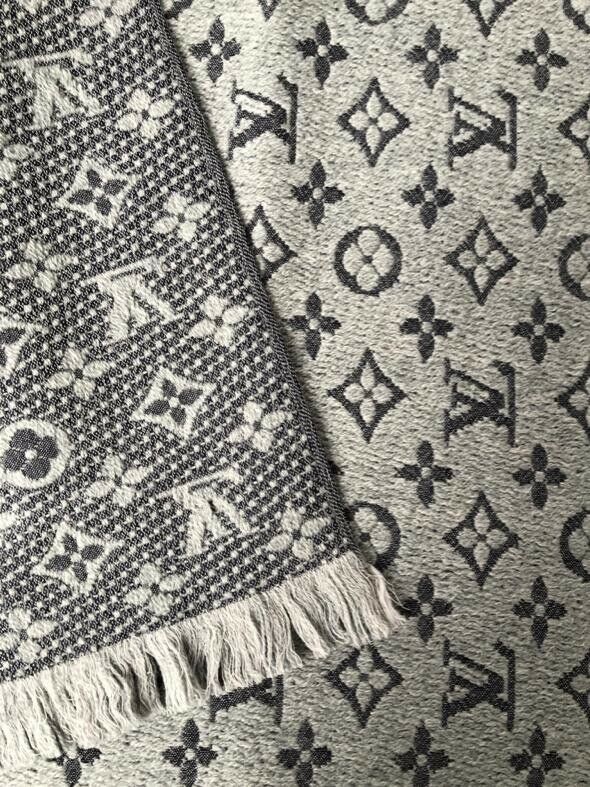 Shop Louis Vuitton MONOGRAM Monogram classic scarf (M70932) by Kanade_Japan