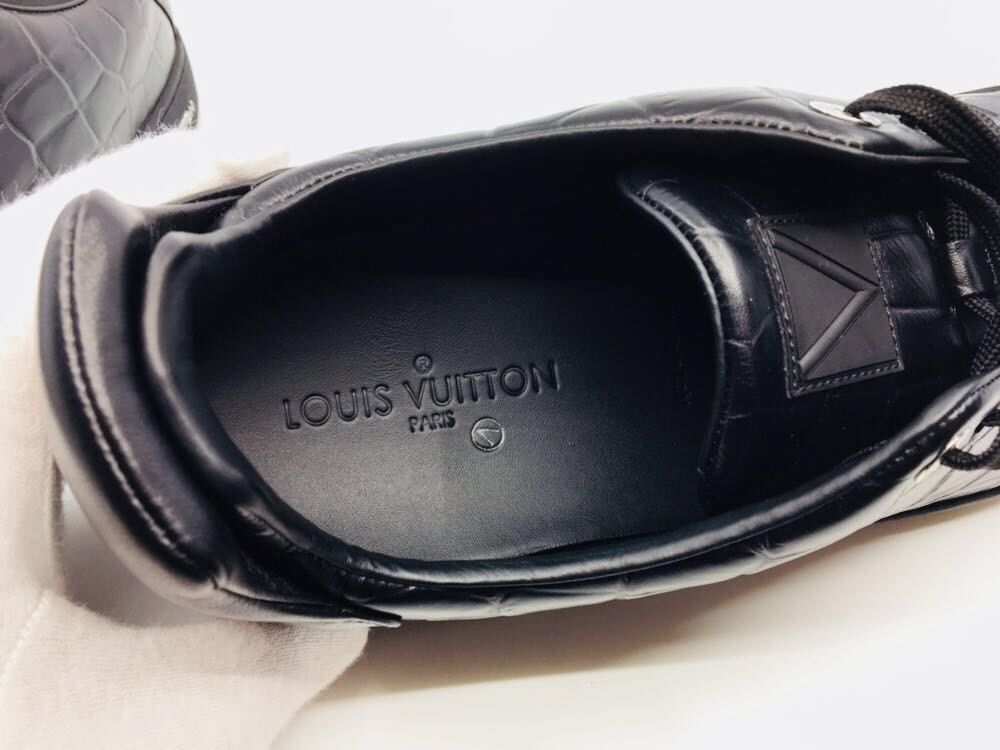 Frontrow Sneaker – Luxuria & Co.