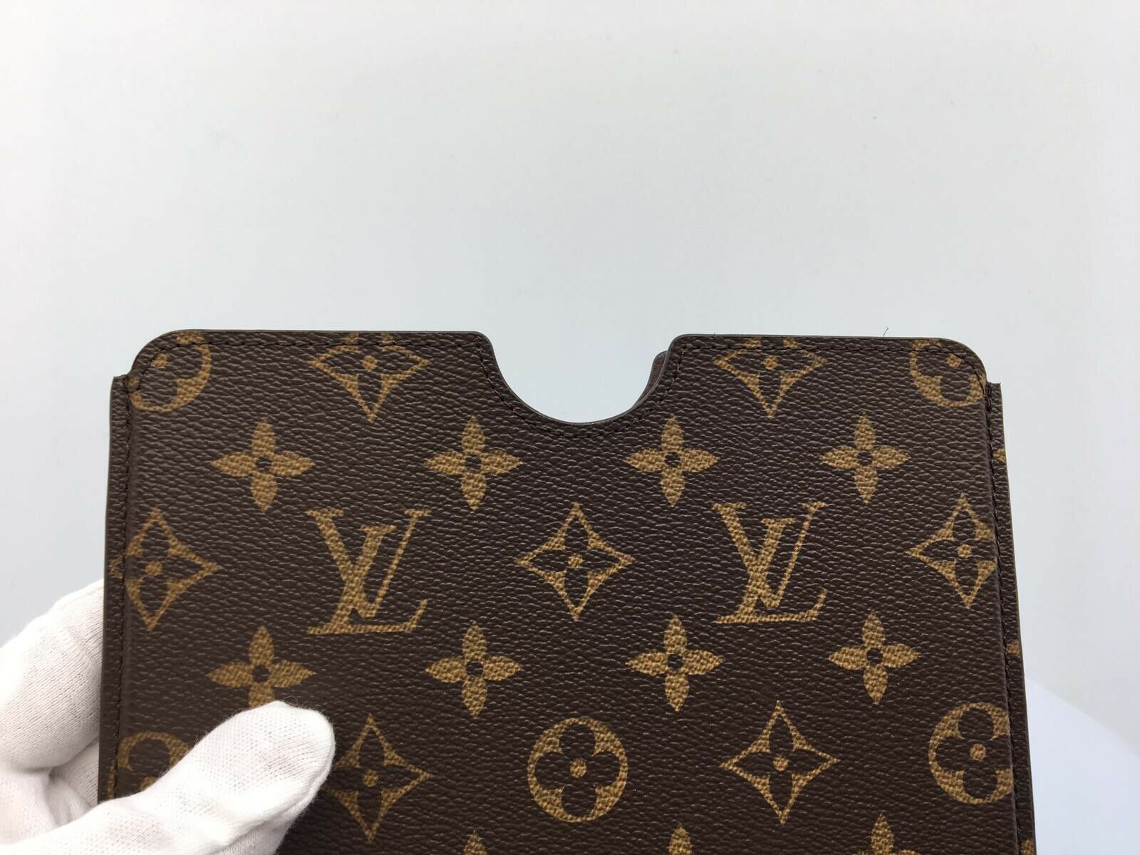 Louis Vuitton iPadケース モノグラム Louis Vuitton Monogram Hardcase Ipad Air 2 Case M61258 – Luxuria & Co.