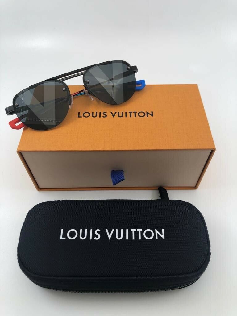 Louis Vuitton Latitude Pliante Black Sunglasses - Luxuria & Co.