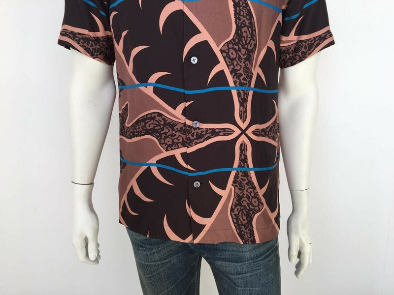 Louis Vuitton Men's Brown Silk Chapman Giraffe Short Sleeve Shirt – Luxuria  & Co.