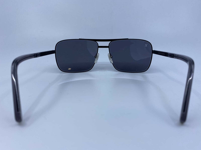 Louis Vuittone Men's Attitude Black U Damier Sunglasses Z0433U