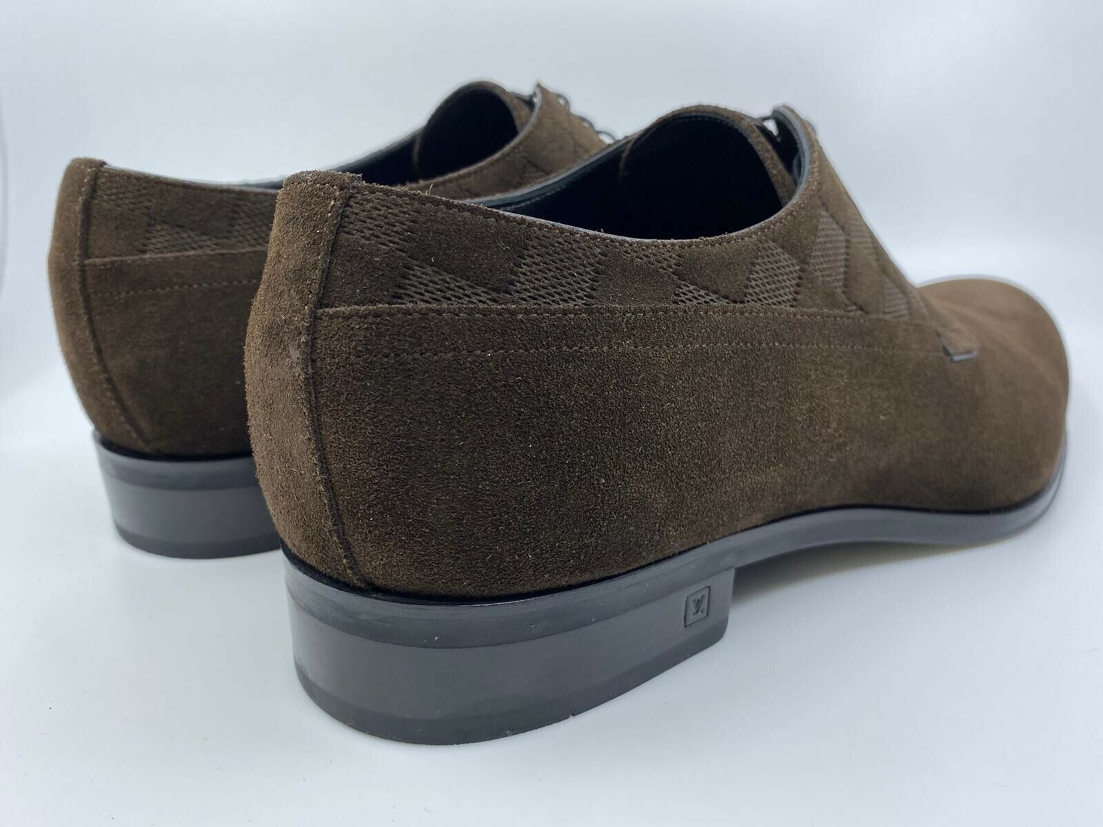 Louis Vuitton Men's Brown Suede Haussmann Derby Shoe – Luxuria & Co