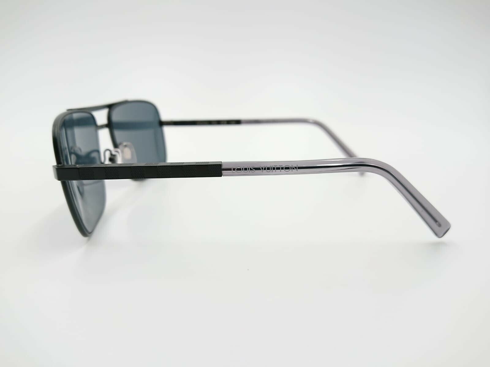Auth LOUIS VUITTON Damier Sunglasses Black/Silver Plastic/Metal - e60921a Louis Vuitton Animated Damier Ash Sunglasses Z1441E Silver  main image 2