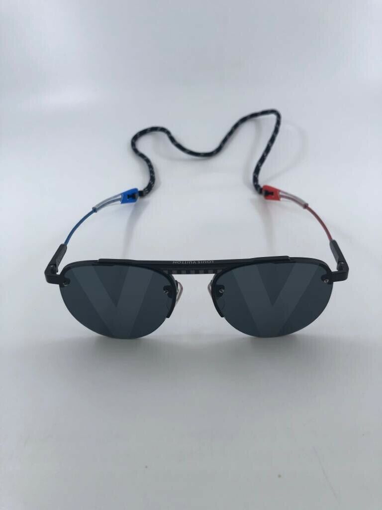 Louis Vuitton Men's Silver Latitude Pliante Sunglasses Z0931U