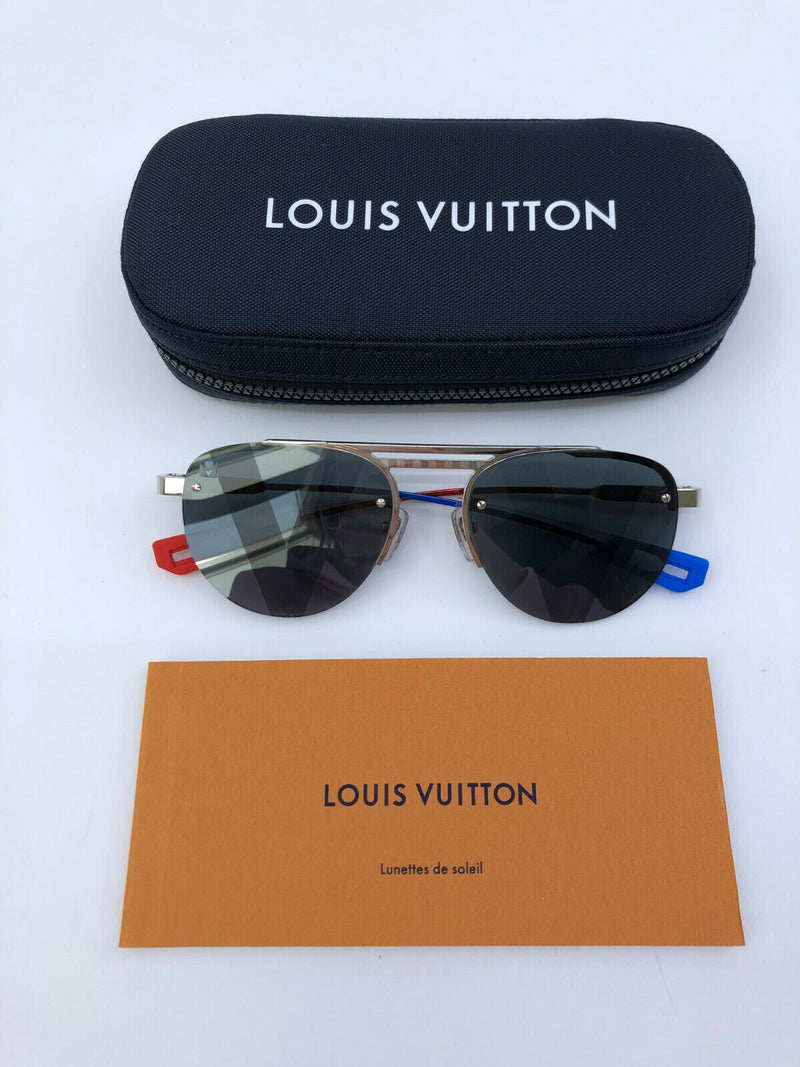Louis Vuitton Men's Silver Latitude Pliante Sunglasses Z0931U – Luxuria &  Co.