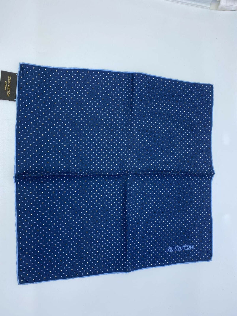 Louis Vuitton Uniformes 100% Silk Pocket Square With Triangles - Luxuria & Co.