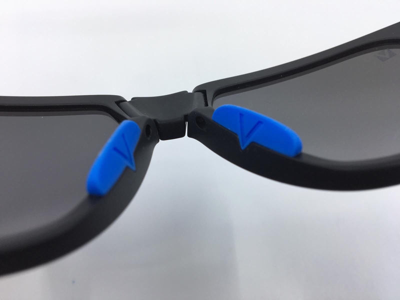 Louis Vuitton Men's Black Regatta Pliante Black Sunglasses Z0827W