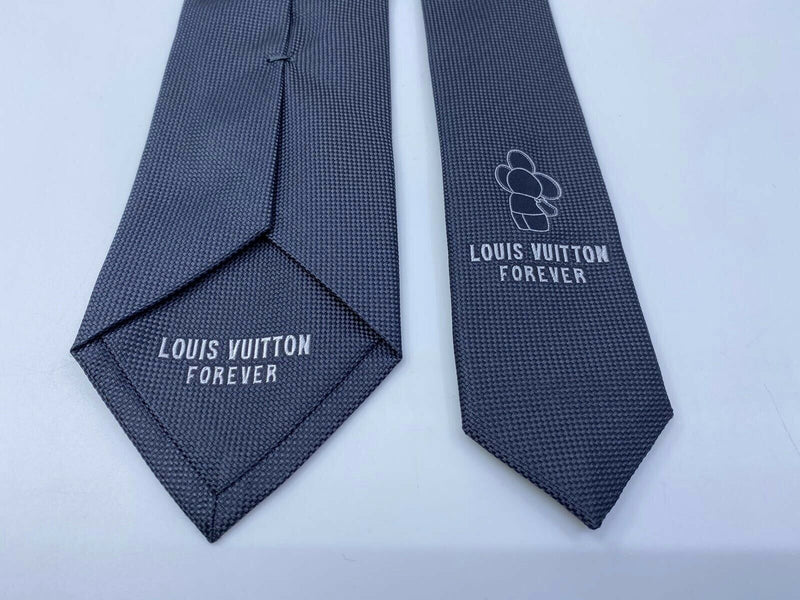 Louis Vuitton Louis Vuitton Forever 100% Silk Tie - Luxuria & Co.