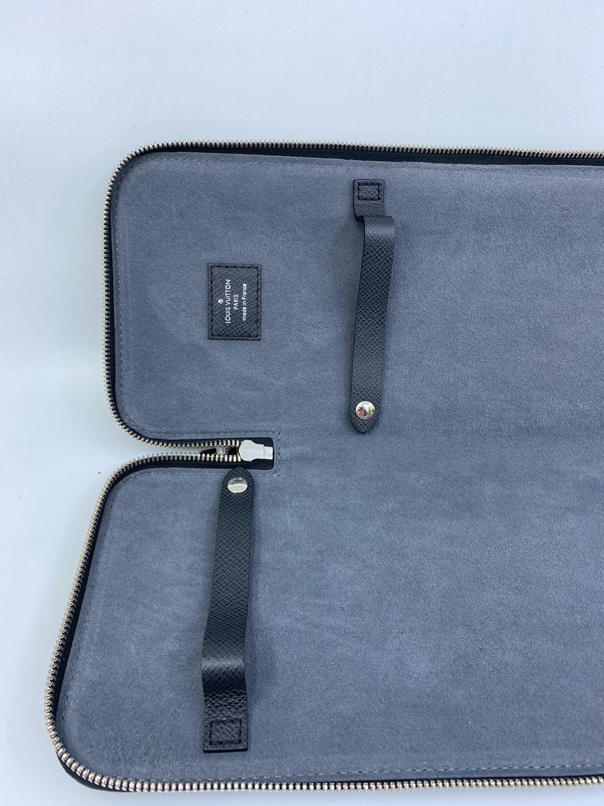 LouisVuitton, ネクタイケース(Taiga, Ardoise) Louis Vuitton Men's Tie Case Taiga Ardoise M30302 – Luxuria