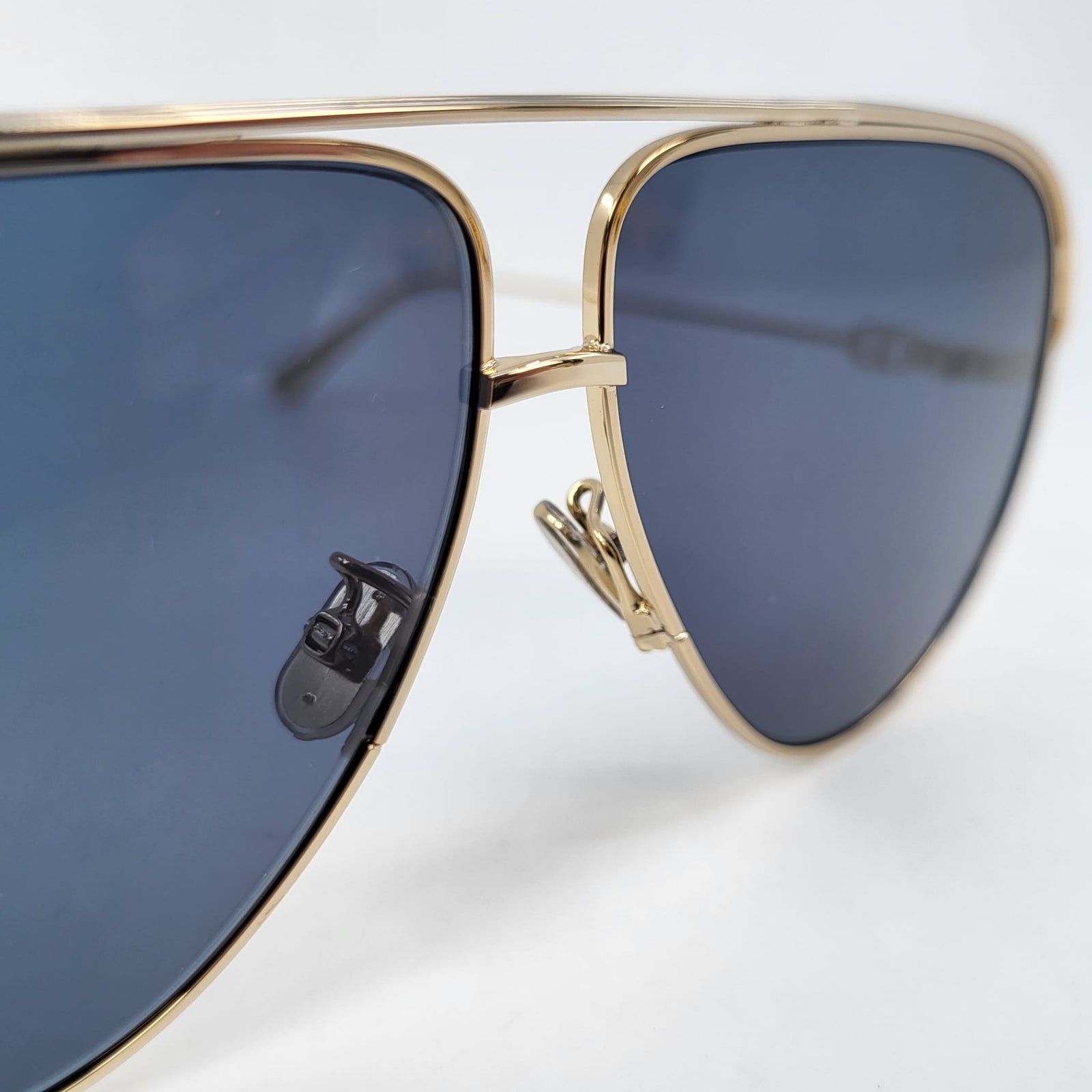 EverDior Polarized sunglasses in metal and nylon/polyamide. Cloth and case? Dior EverDior S1U Gold, Blue Prescription Sunglasses main image 3
