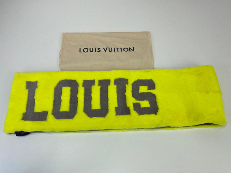 Louis Vuitton Men's Yellow & Gray Sheared Mink Fluo Scarf – Luxuria & Co.