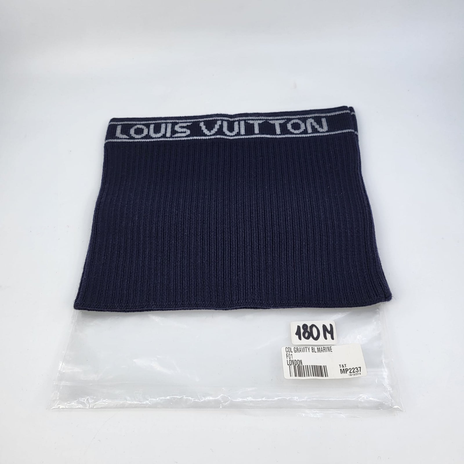 Louis Vuitton Men's Navy Wool Gravity Neck Warmer MP2237 – Luxuria