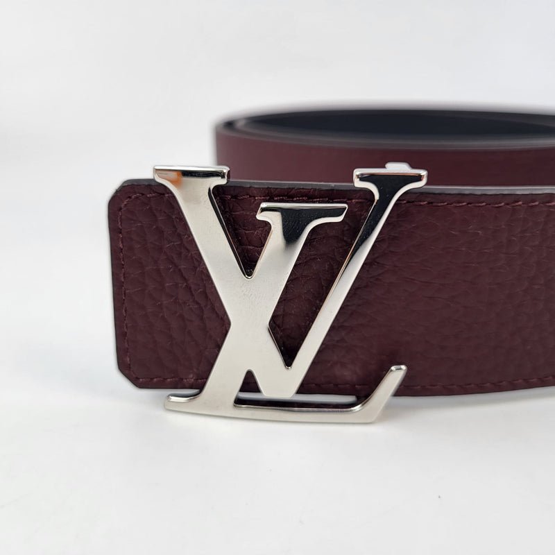 Louis Vuitton LV Initiales 30mm Reversible Belt Red + Calf Leather. Size 90 cm