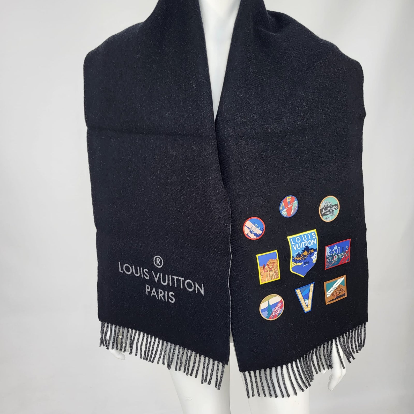 LouisVuittonAlpsShawl7_1600x. 