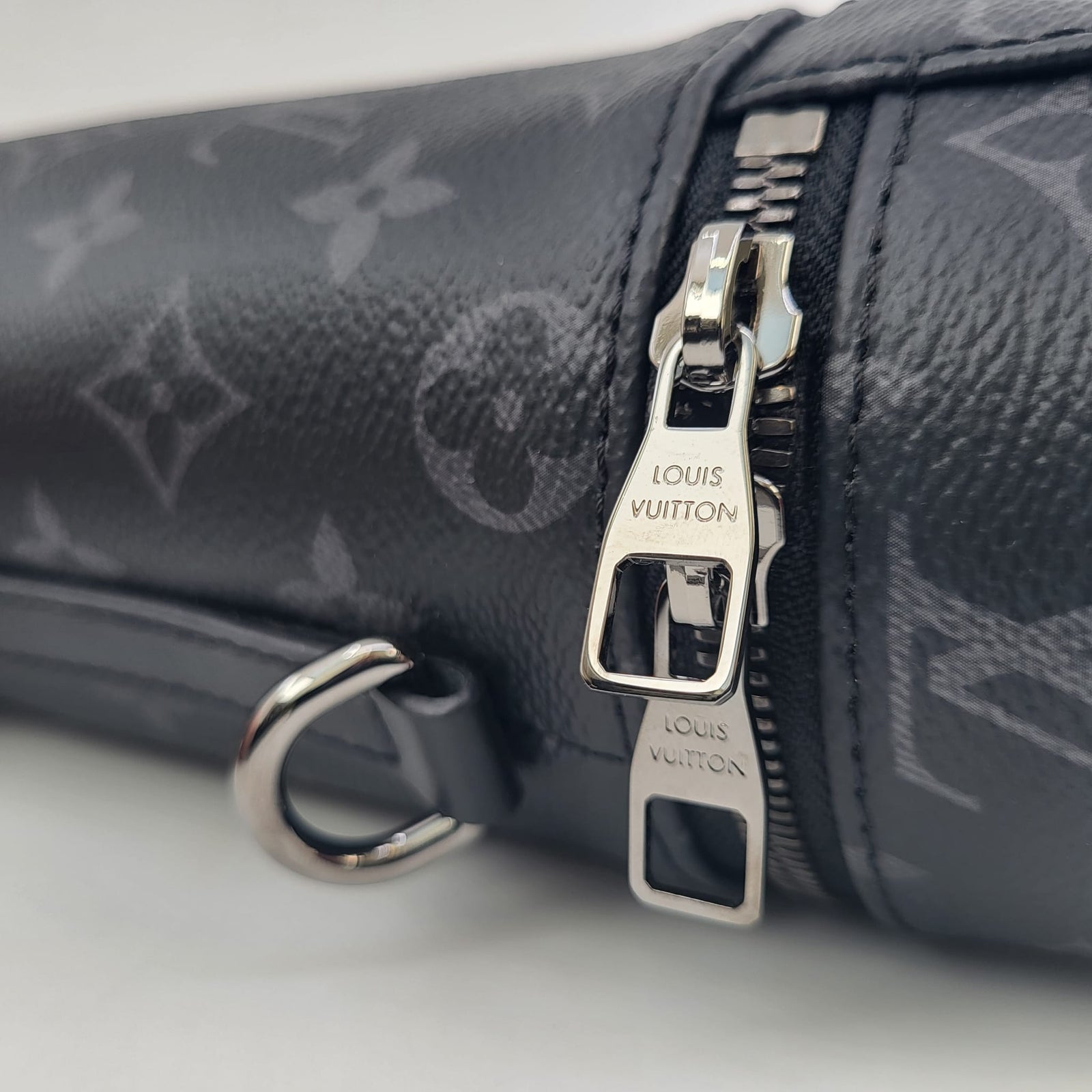 LouisVuittonBottleHolder13_160