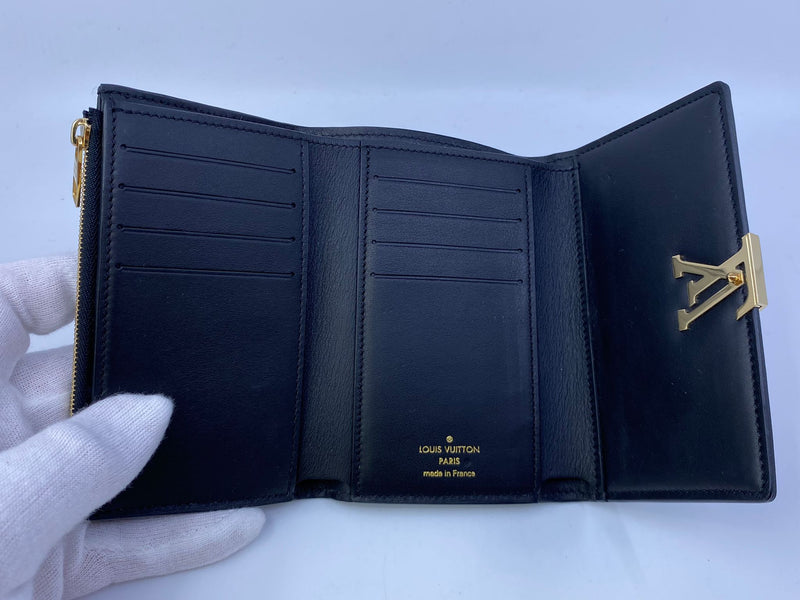 LOUIS VUITTON Capucines Compact Wallet Noir 0219M