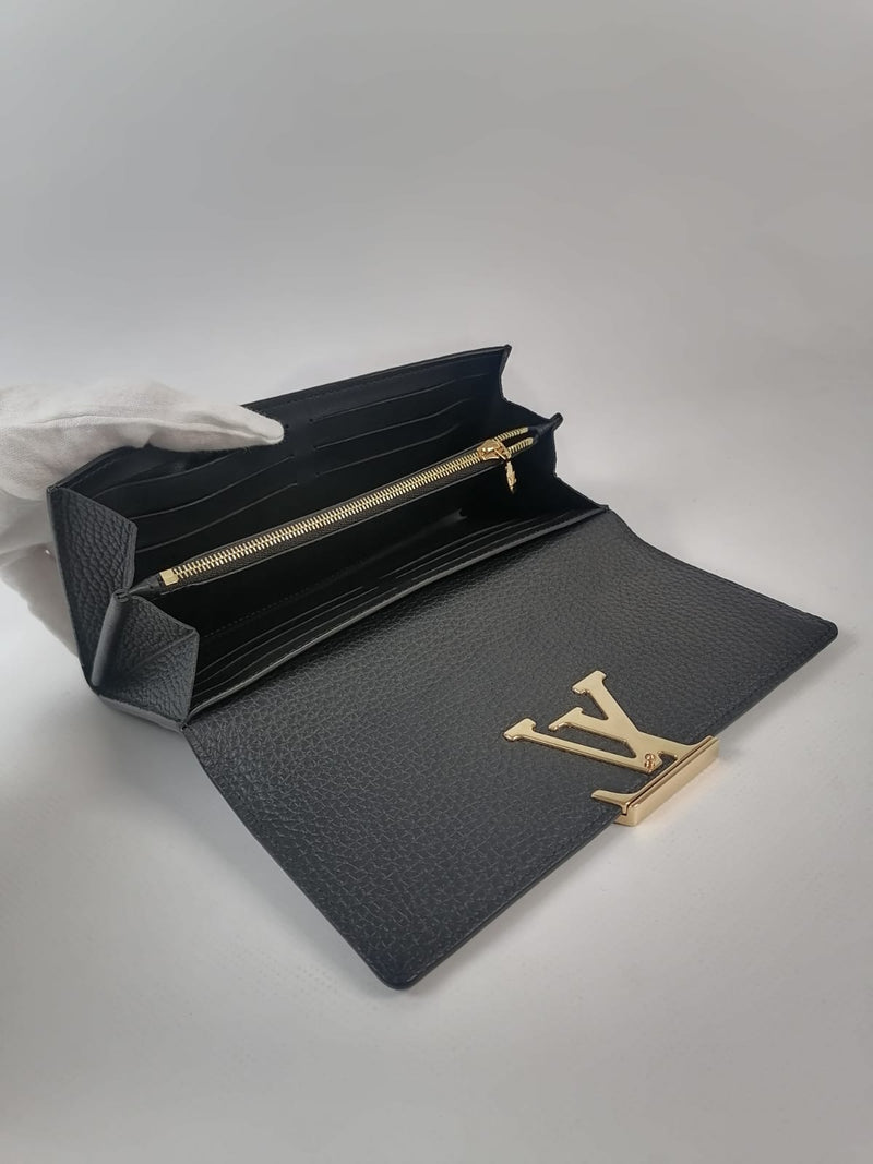 Louis Vuitton Capucines Wallet in Black | MTYCI
