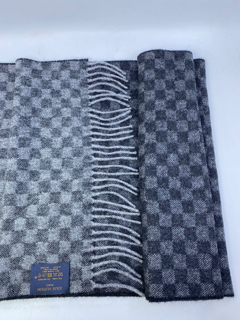Louis Vuitton Damier Men Graphite Set Scarf Beanie & Lambskin Leather  Gloves